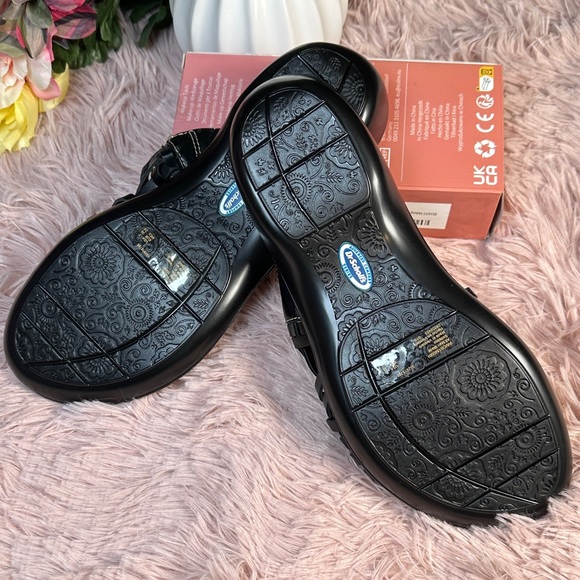 Dr. Scholl's Black Woven Sandals - Picture 9 of 10